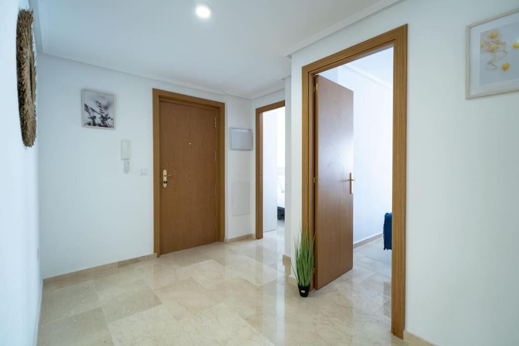 Amplio Apartamento 2 Dormitorios Cerca De La Playa Alicante Buitenkant foto